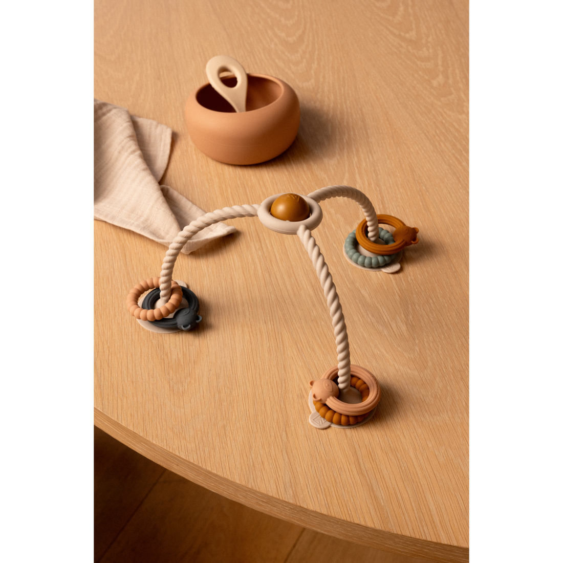 SOREN SUCTION TOY