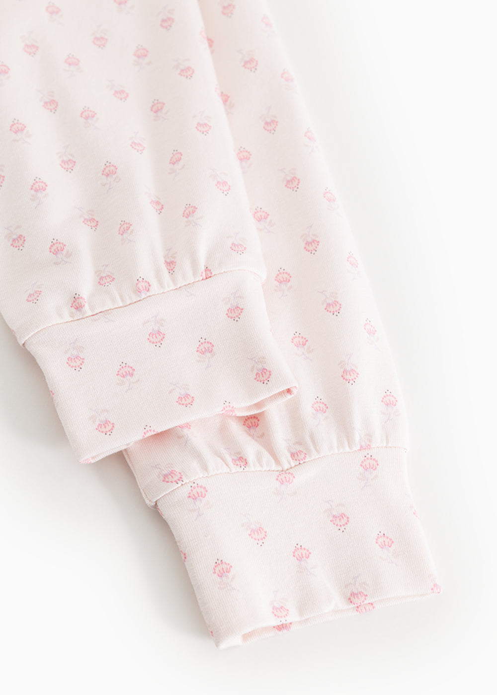 SLEEPWEAR