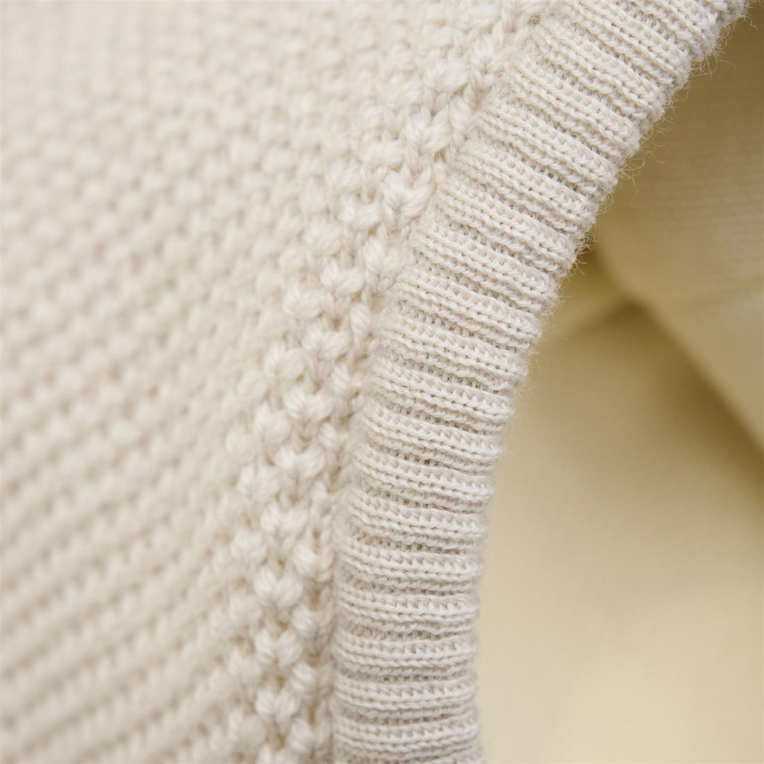 BALACLAVA WINDSTOP POMPOMS