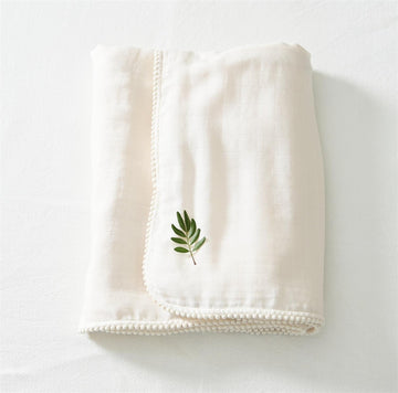 POM POM  MUSLIN BLANKET